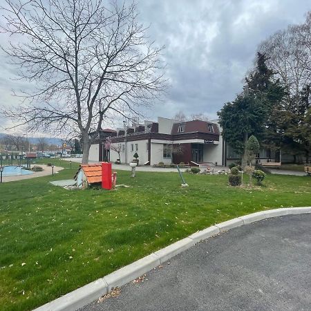 Prenociste Gazela Bed & Breakfast Pirot Exterior photo